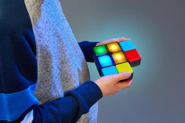 Handheld Color-Matching Puzzle Game – Fast-Paced Multiplayer Toy for Ages 8+ - Image 5